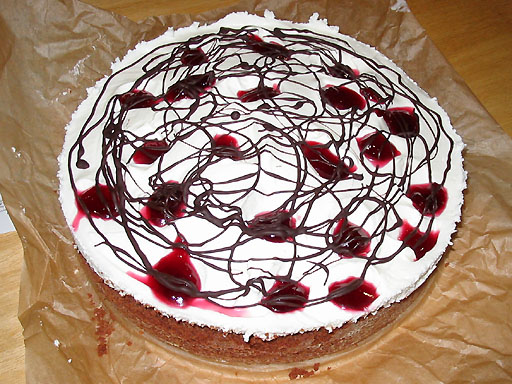 Kirsch-Sahne-Torte